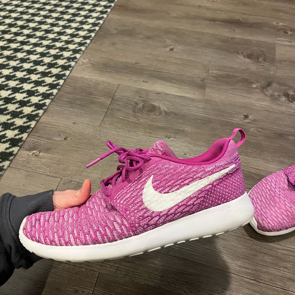 Nike Flyknit Roshe Runs - Picture 6 of 6